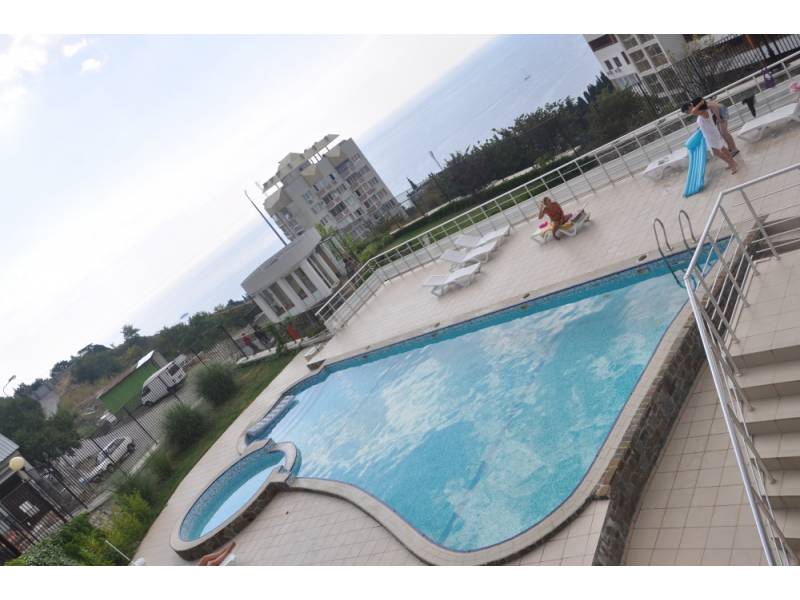 732pool.JPG