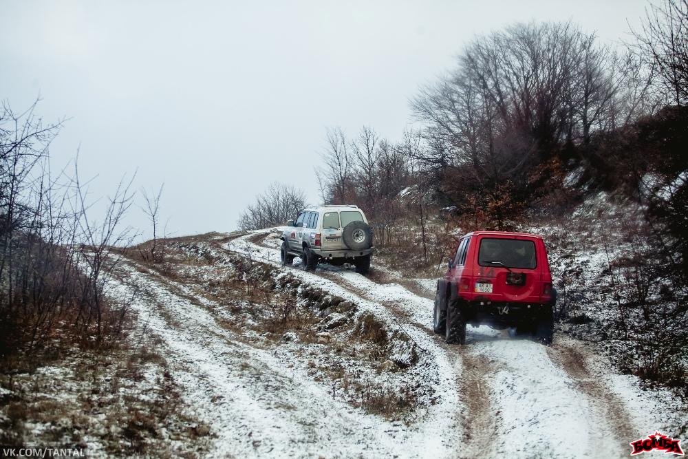 Под Симферополем состоялся Чемпионат Крыма «FULL OFF-ROAD 2013» (фото)